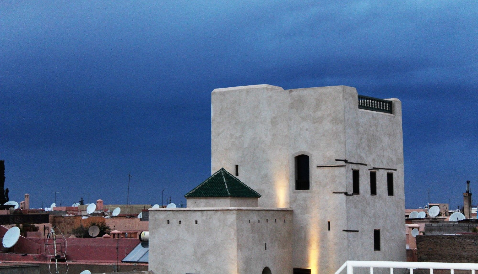 Фото Riad Al Amine