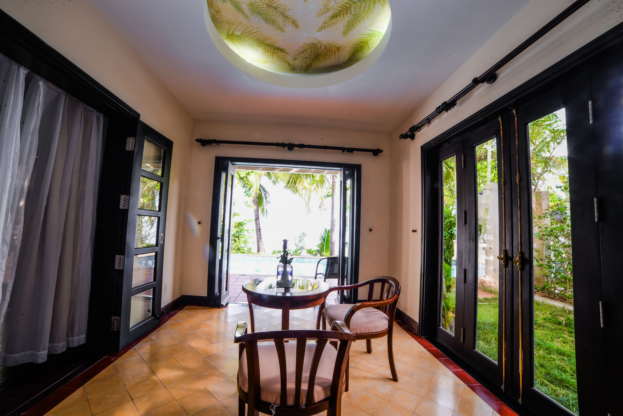 Фото Son Tra Resort & Spa