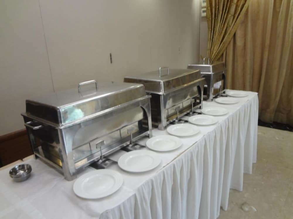 Фото Diplomat Hotel