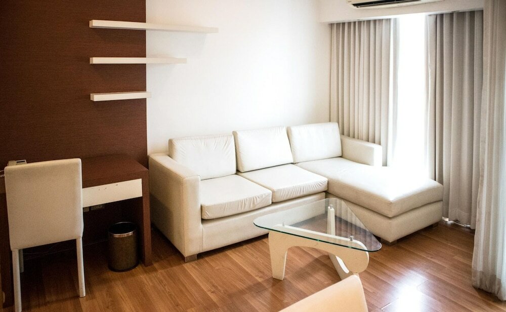 Фото Sathorn Grace Serviced Residence