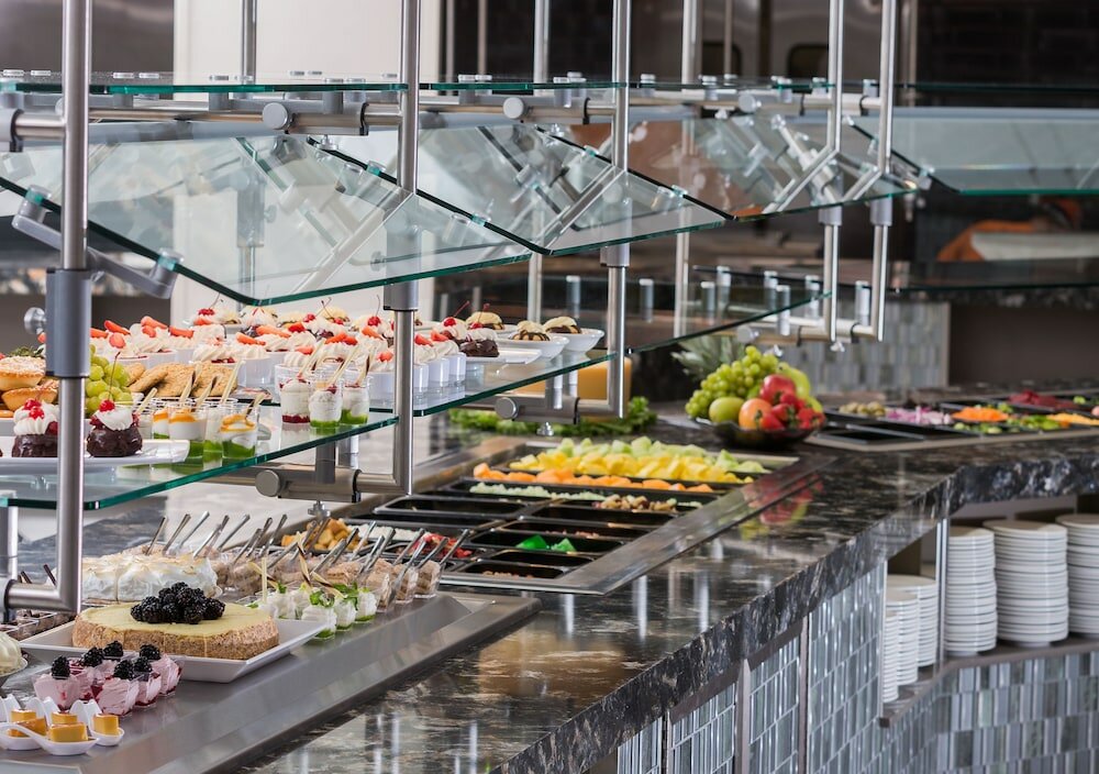 Фото Prairie Meadows Casino, Racetrack & Hotel