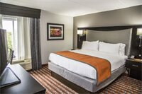 Фото Holiday Inn Express & Suites Nashville Southeast - Antioch, an Ihg Hotel