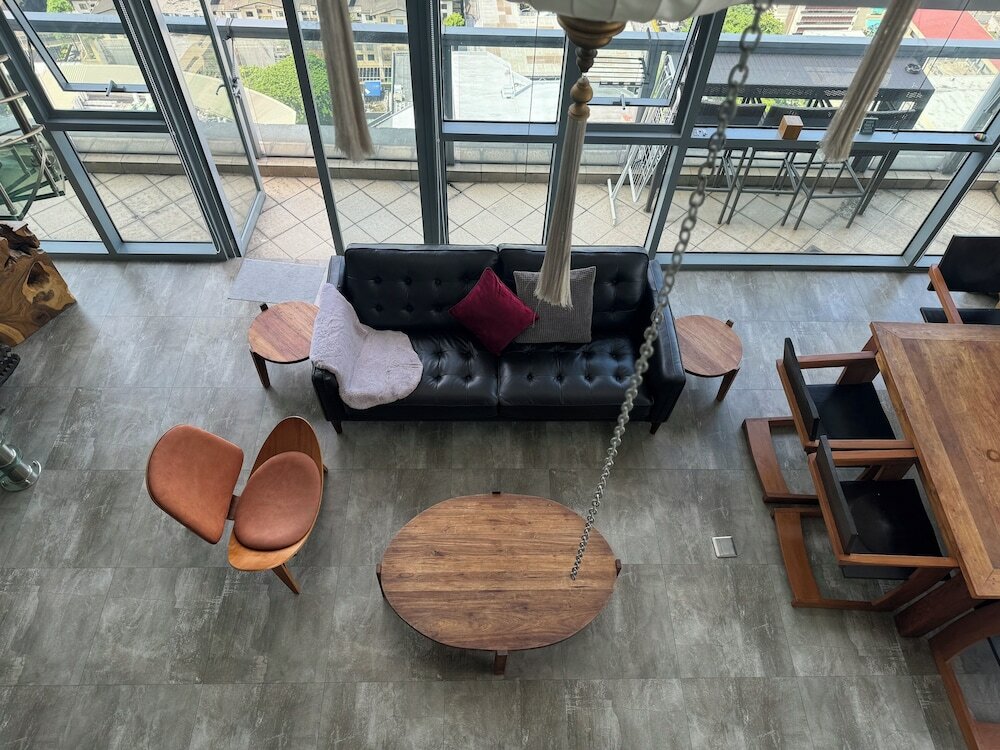 Фото Three bedroom with Balcony in Makati