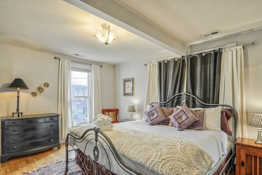 Фото Granite Grotto