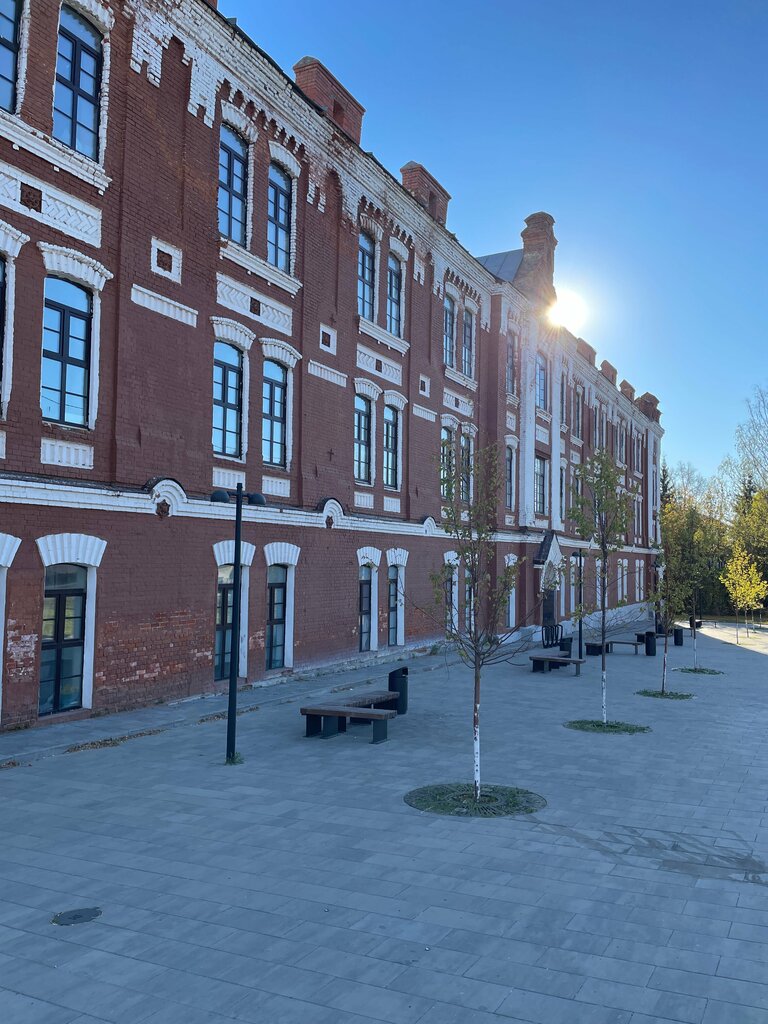 معلم جذب سياحي Казарма с Народным домом ، ، صورة