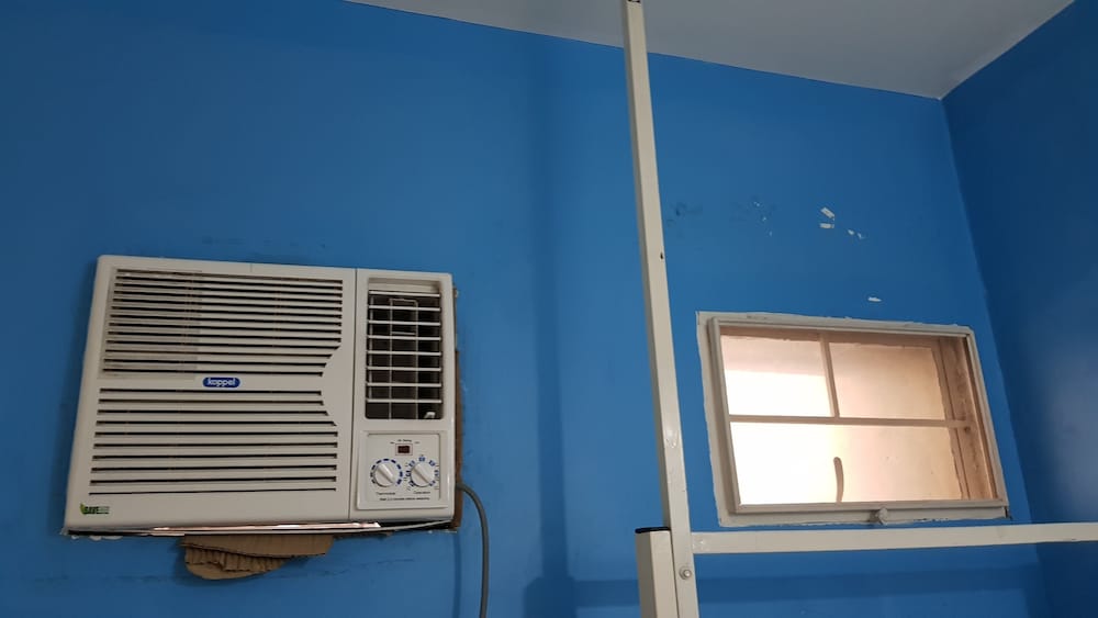 Фото Crossroads Hostel Manila