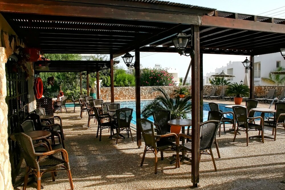 Фото Anais Bay Hotel