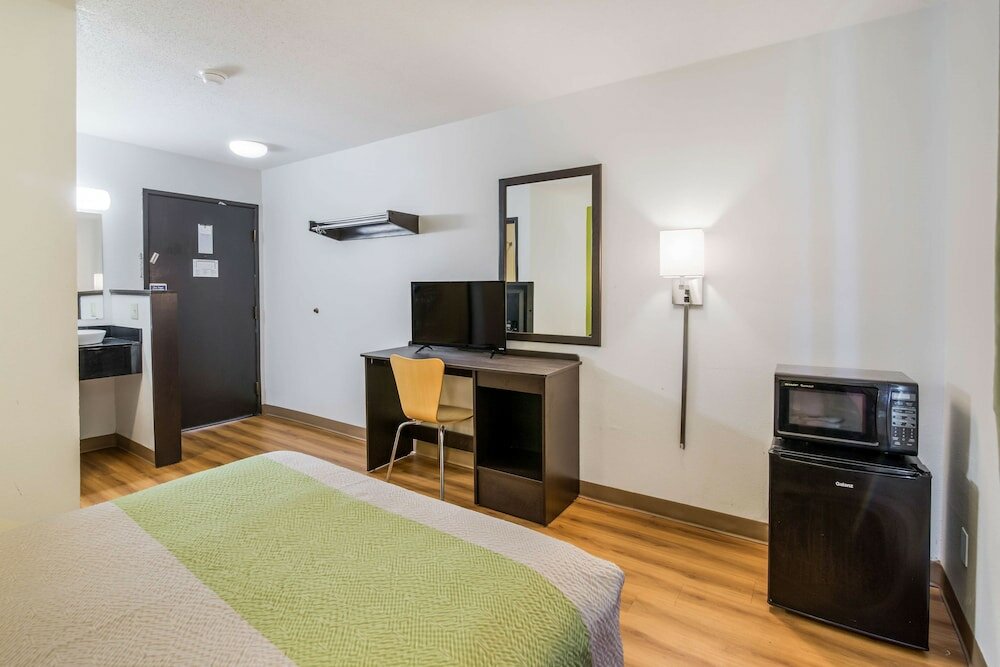 Фото Motel 6 Fargo, Nd - South