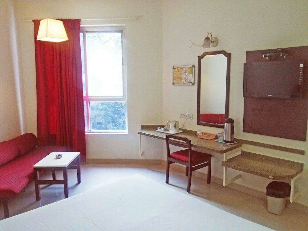 Фото Hotel Ashish Plaza
