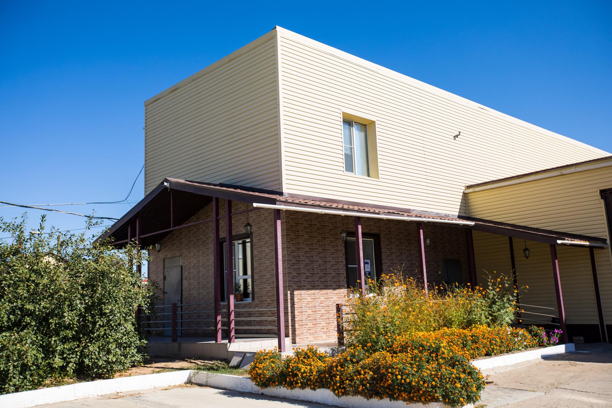 Фото отеля 2