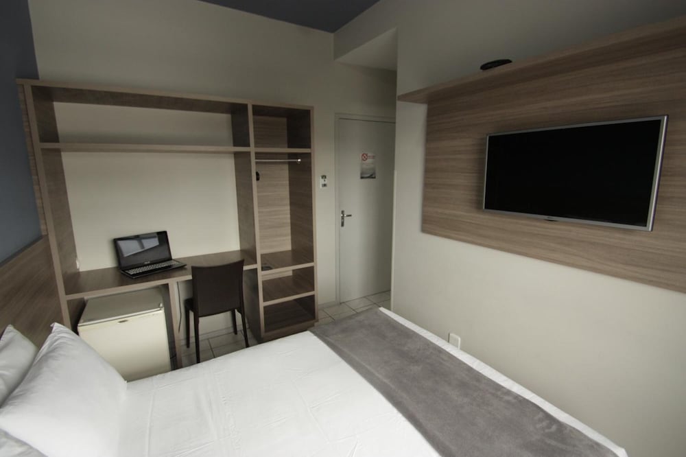 Фото Kennedy Slim Hotel