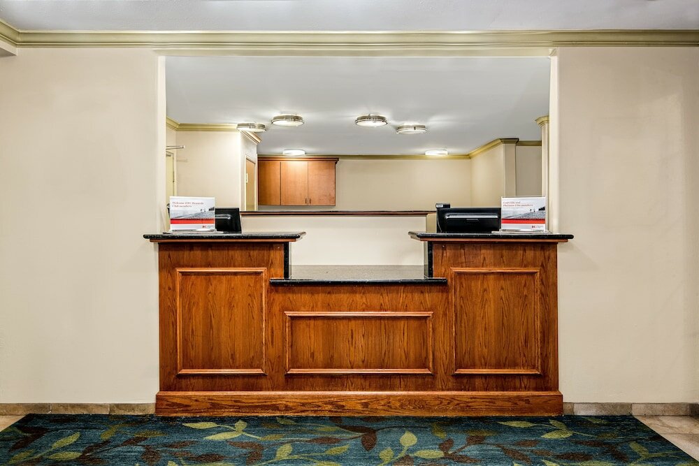 Фото Candlewood Suites Galveston, an Ihg Hotel