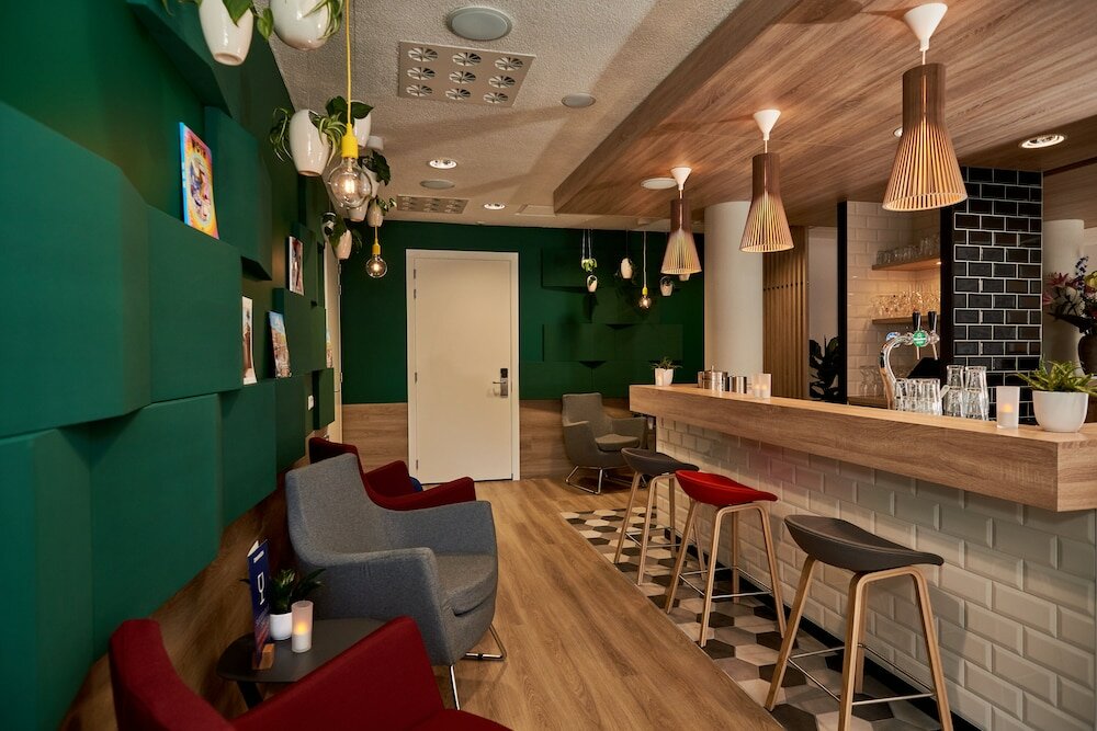 Фото Holiday Inn Express Amsterdam - City Hall, an Ihg Hotel