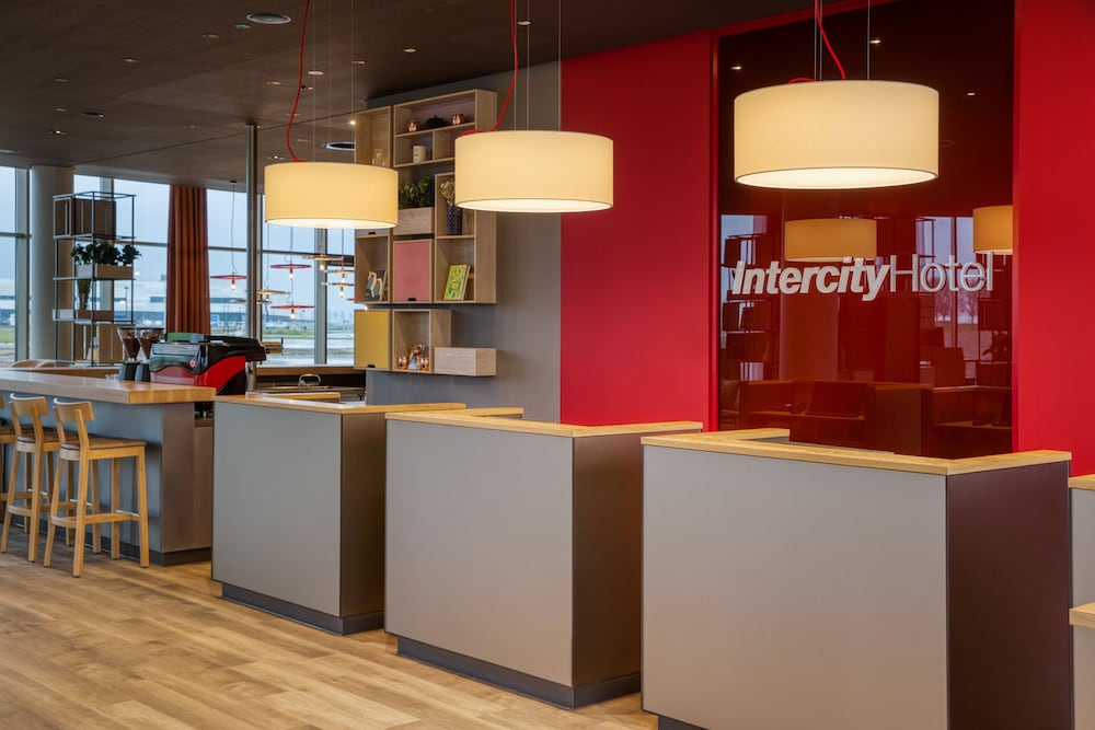 Фото IntercityHotel Amsterdam Schiphol Airport