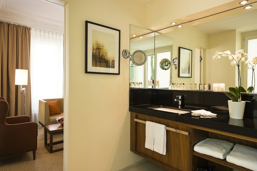 Фото Renaissance Lucerne Hotel