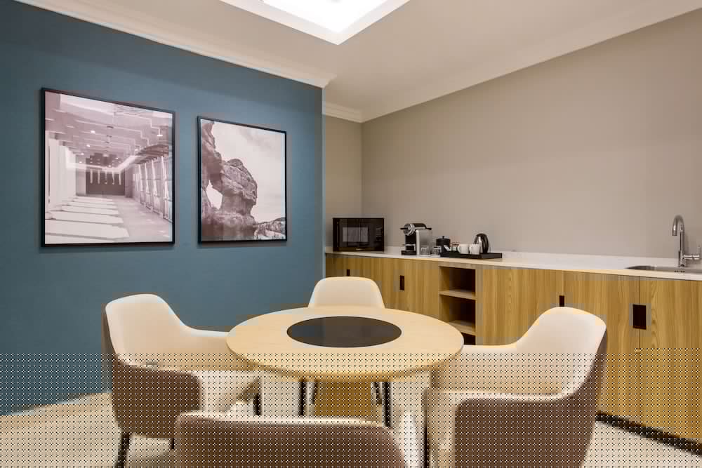 Фото Radisson Hotel Riyadh Airport