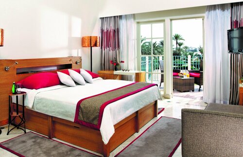 Гостиница Movenpick Resort & SPA El Gouna в Эль-Гуне
