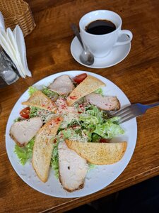 У Ншана (Kologriv, Tsentralnaya ulitsa, 1А), cafe