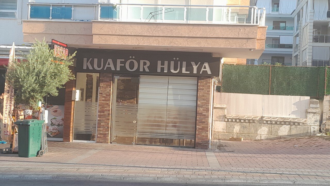 Hairdresser Hulya