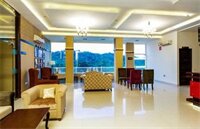 Фото Redwood Resort