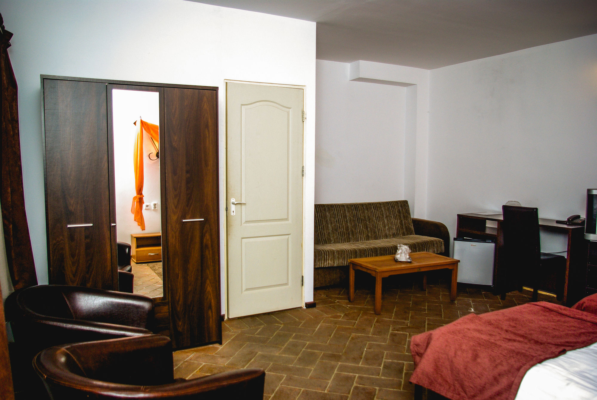 Фото Hotel Hanul Fullton