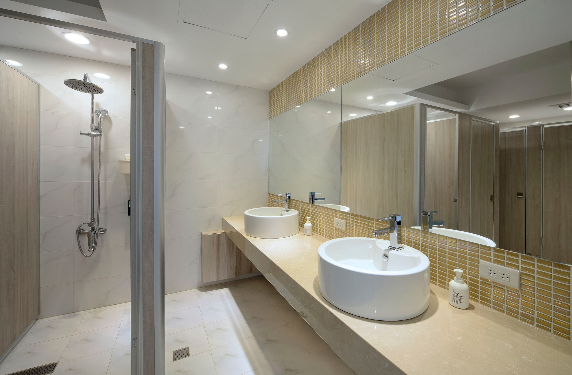 Фото SSBHotel - Shin Sei Bashi