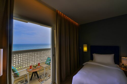 Гостиница Sealine Beach, A Murwab Resort в Эль-Вакре