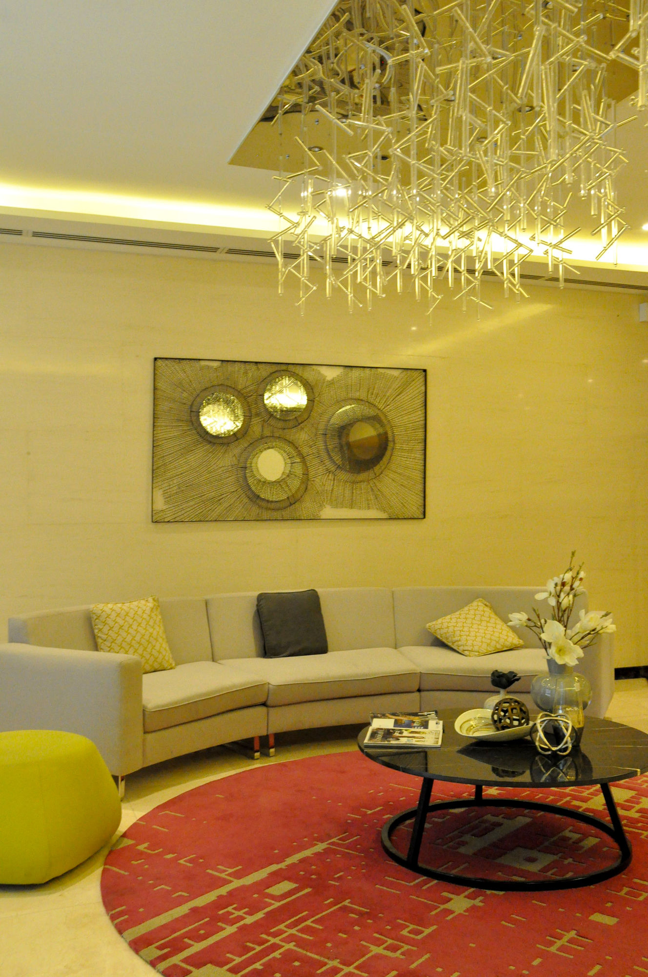 Фото CSuites at Two Central Residences