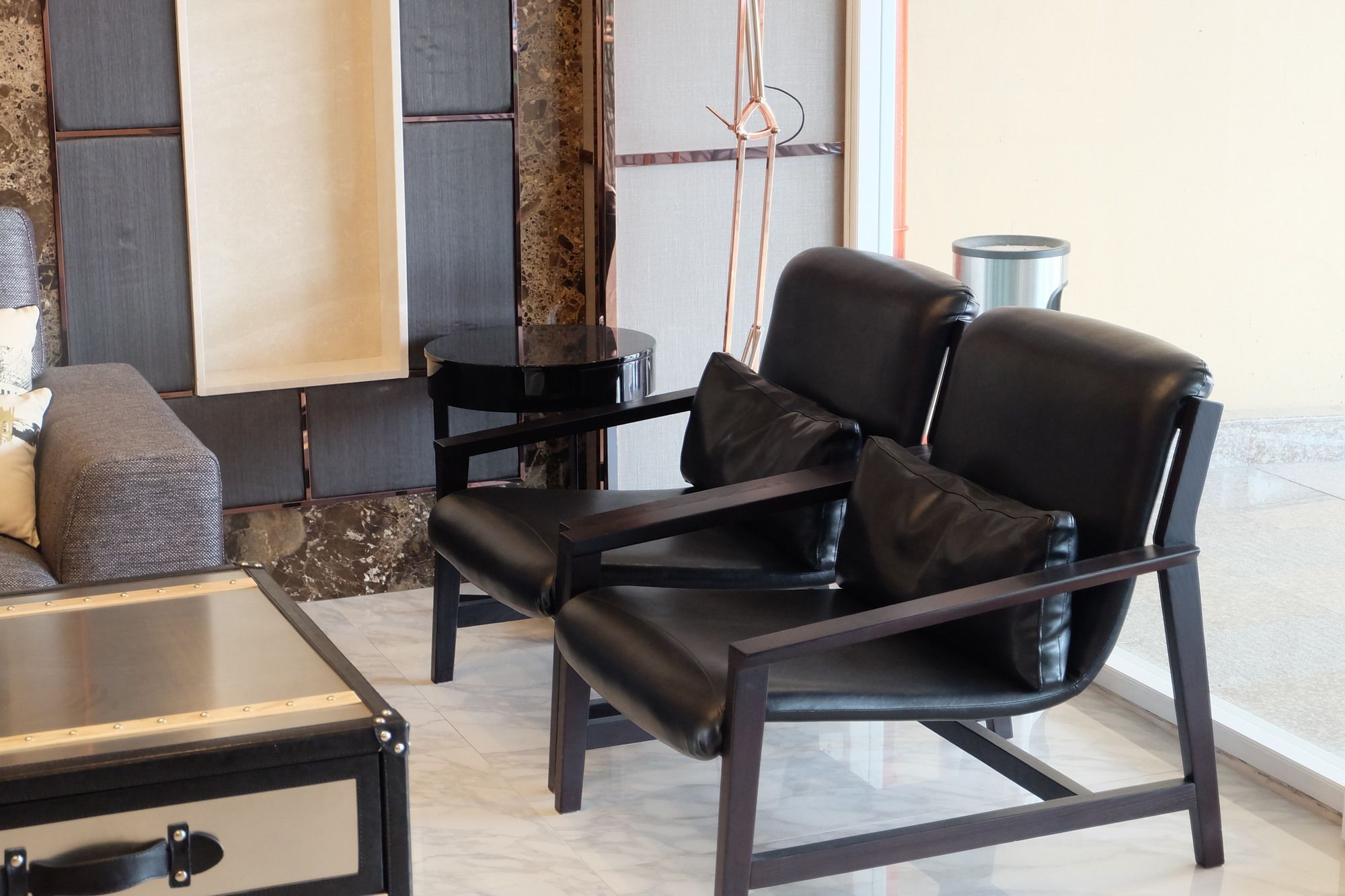 Фото Hotel DSure Patong