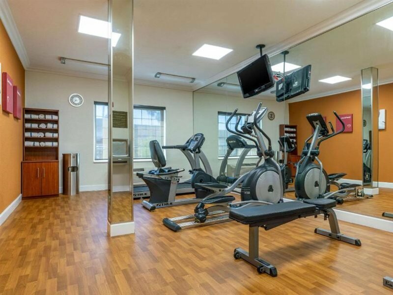 Фото Comfort Suites Downtown Sacramento