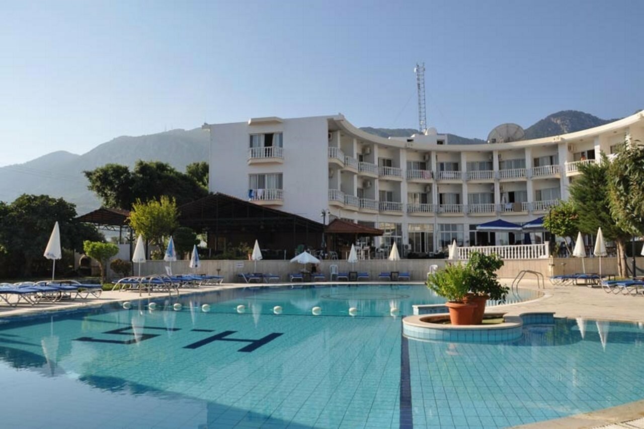 Фото Hotel Sempati