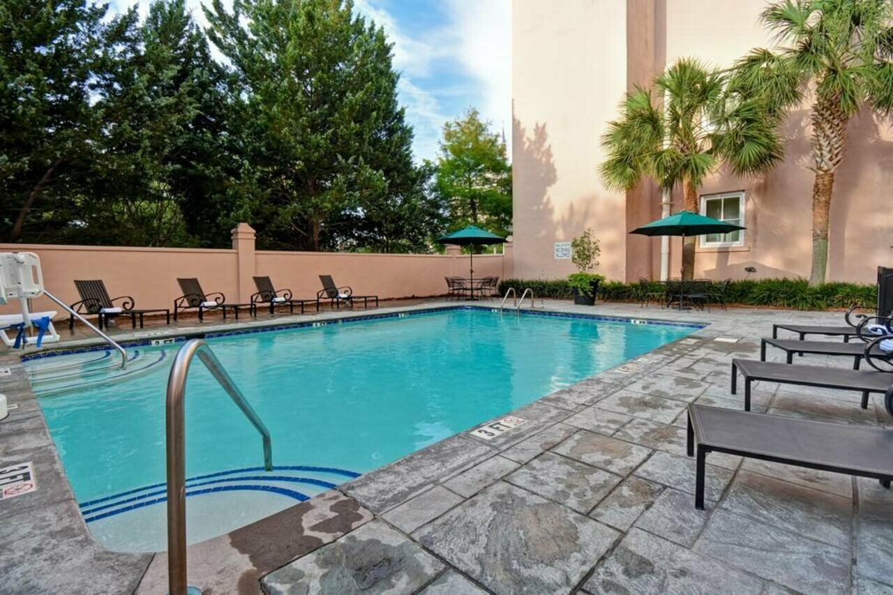 Фото Embassy Suites by Hilton Charleston Historic District