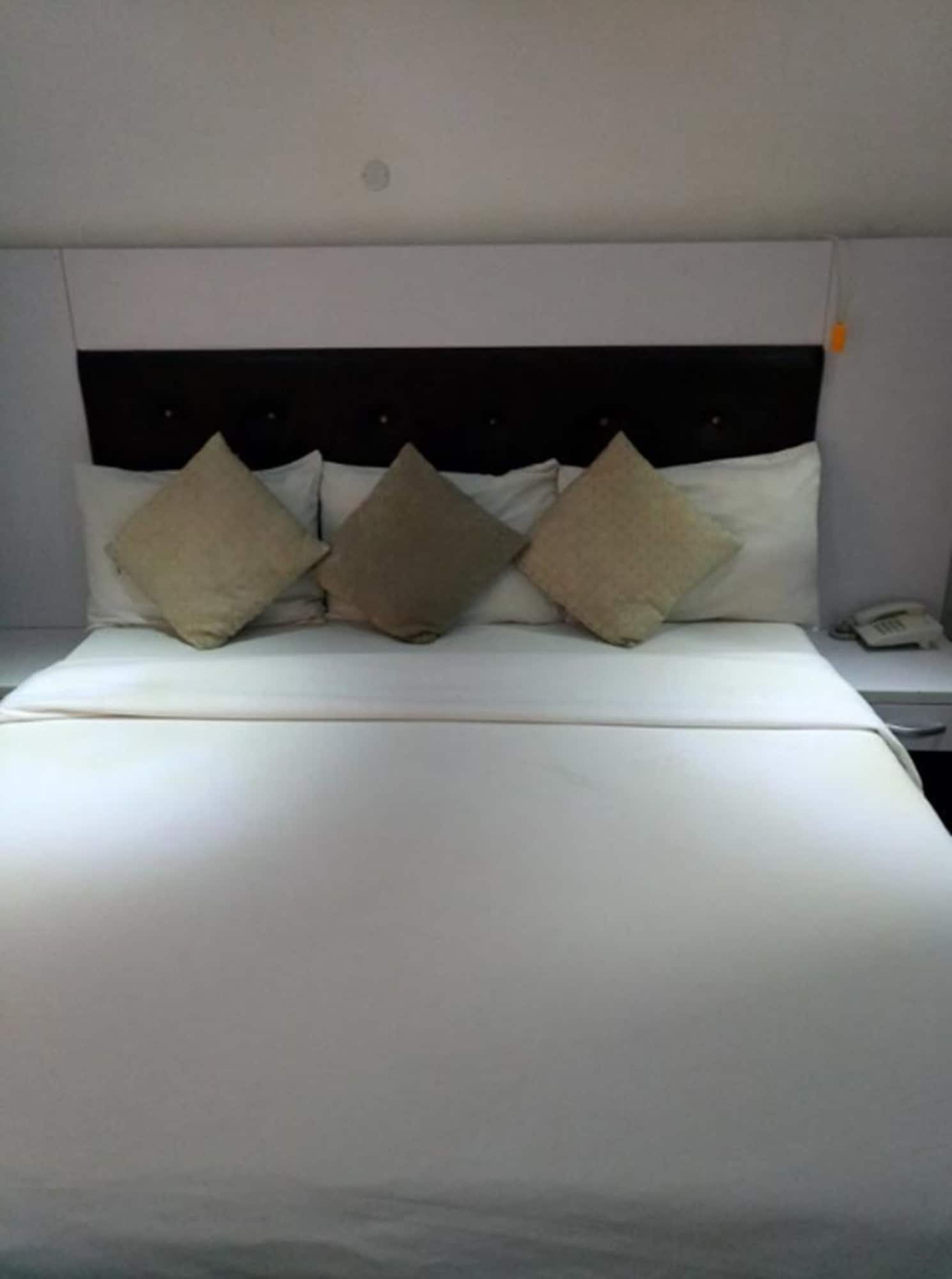 Фото O2 Arena Suites Lounge