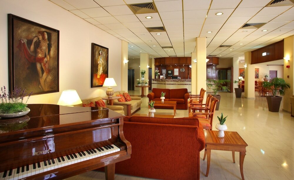 Фото Kapetanios Odysseia Hotel