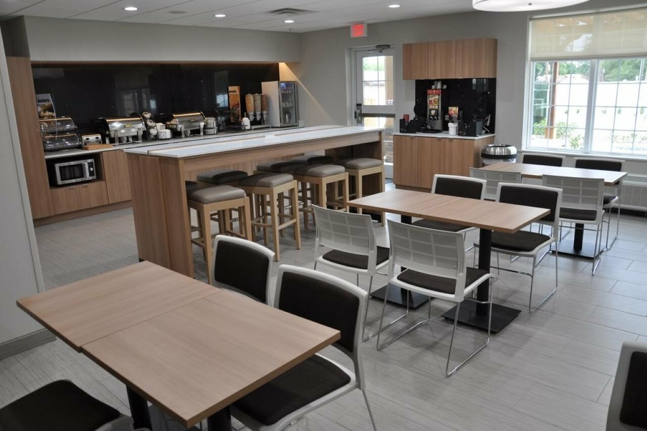 Фото Microtel Inn and Suites by Wyndham Lubbock