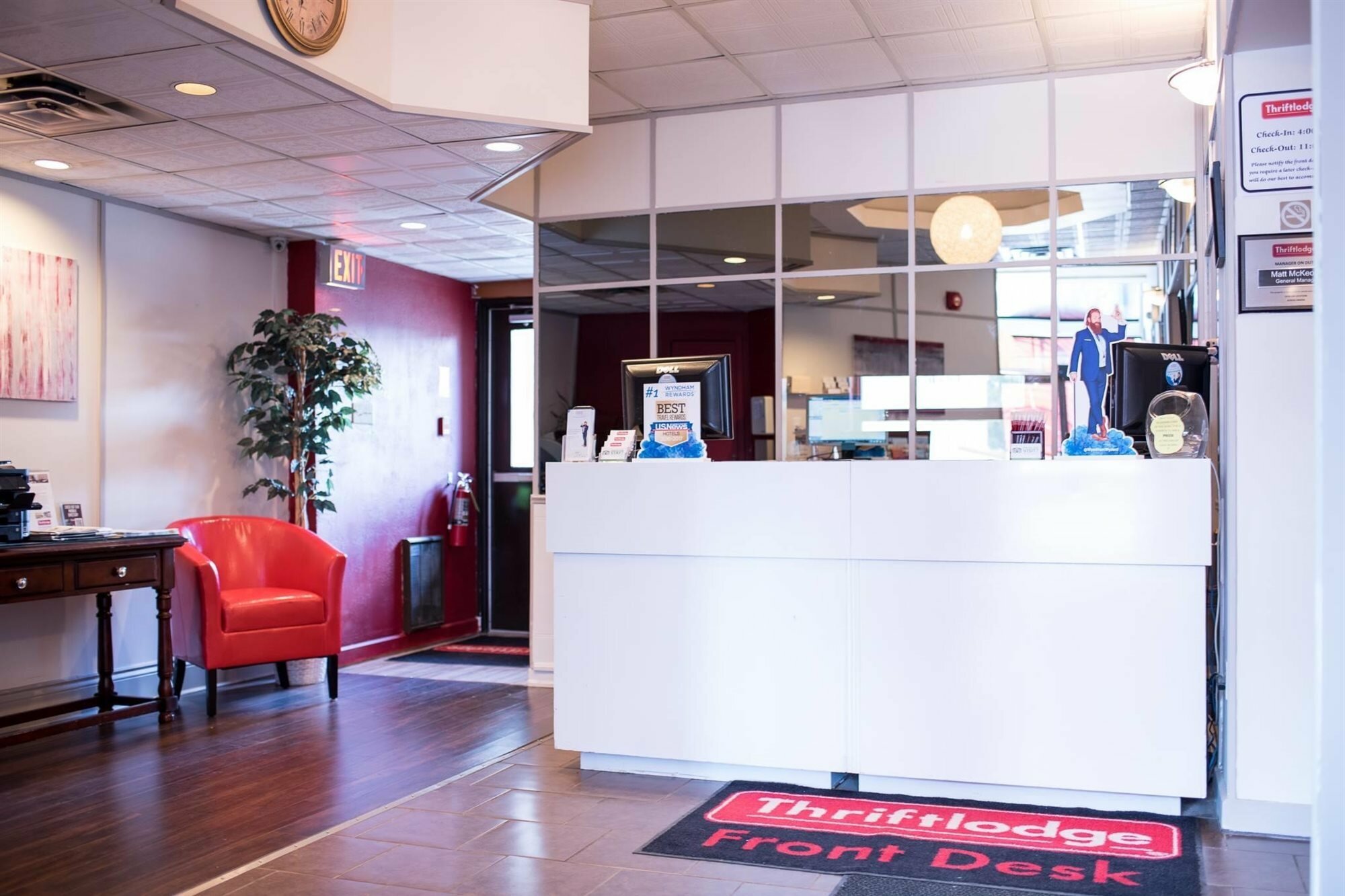 Фото Strata Hotel