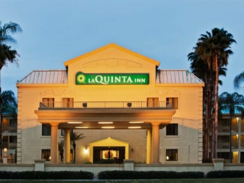Фото La Quinta Inn by Wyndham Tampa Near Busch Gardens