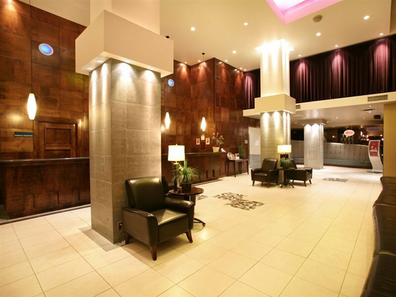 Фото Sandman Signature Calgary Downtown Hotel
