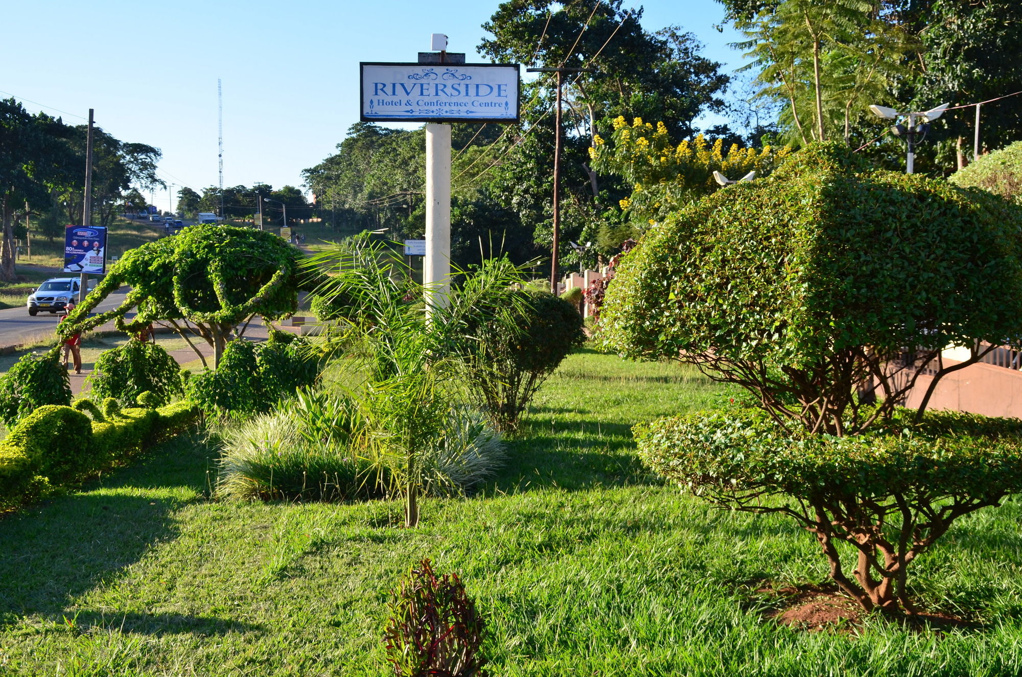 Фото Riverside Hotel and Conference Centre
