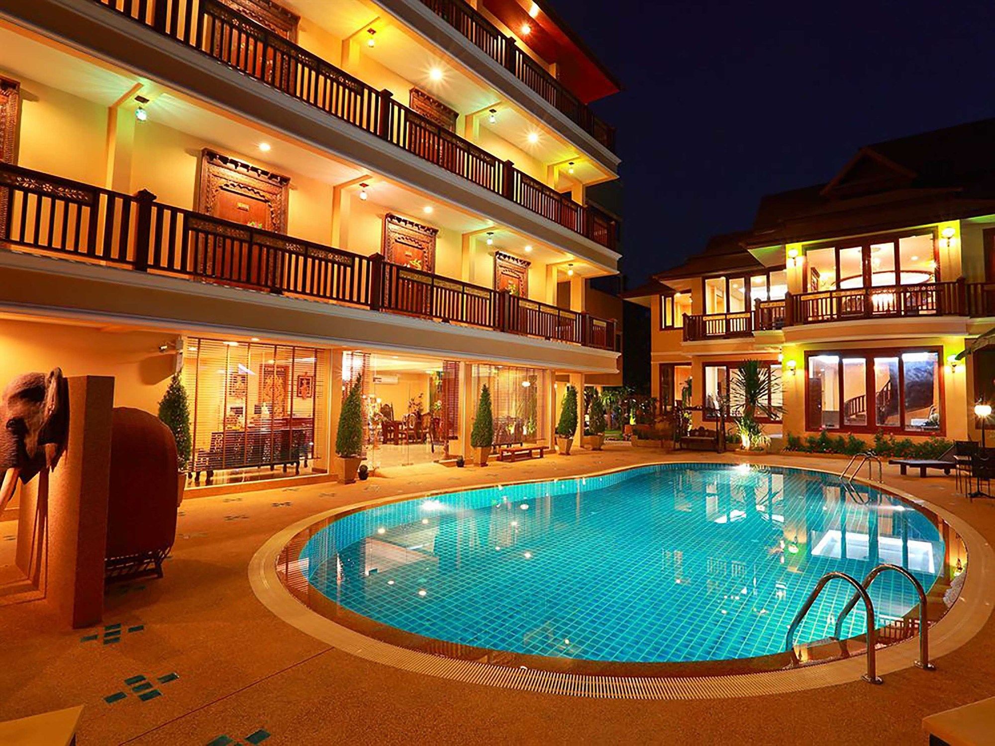 Фото At Chiang Mai Hotel