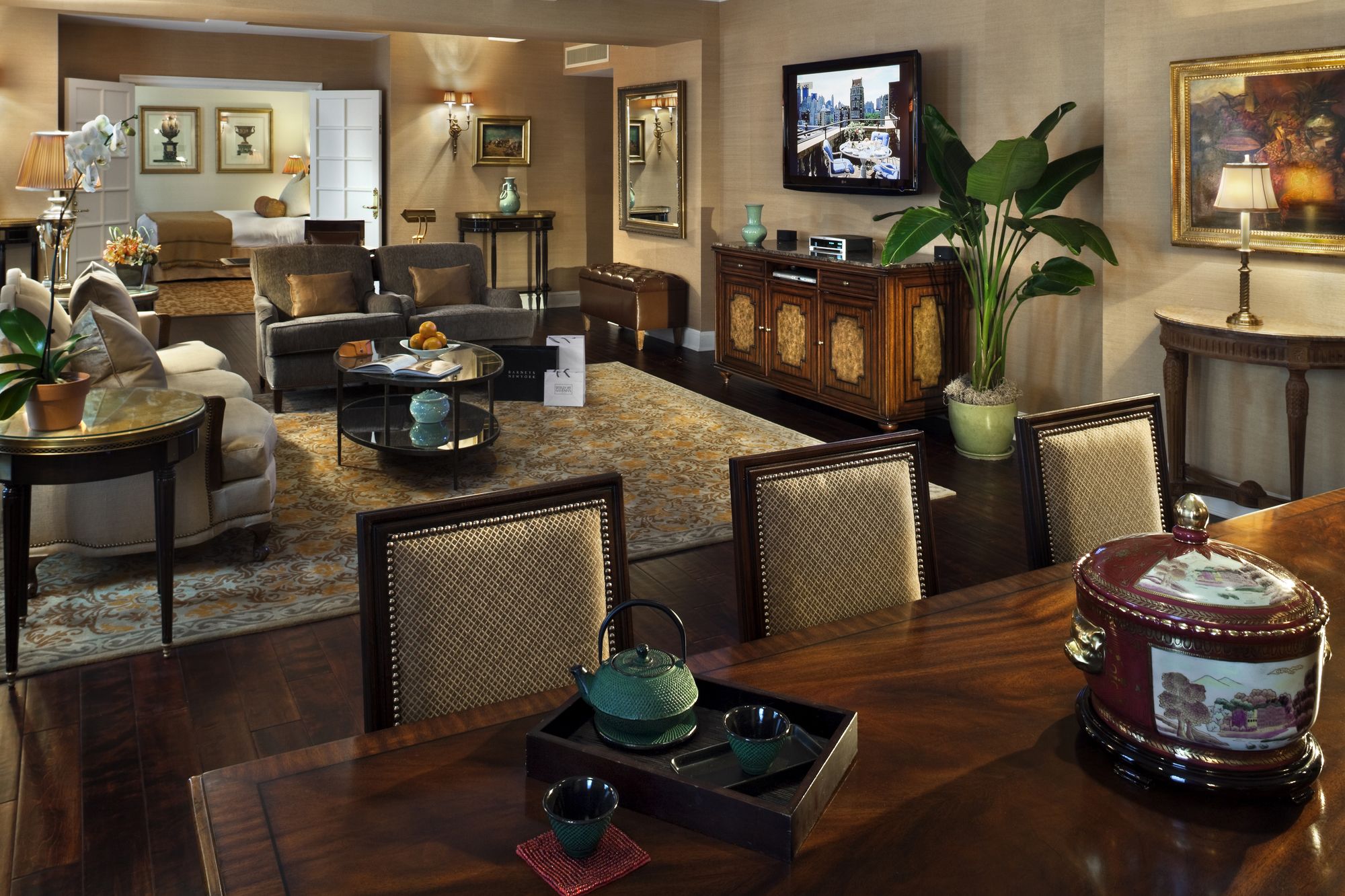 Фото Hotel Plaza Athenee