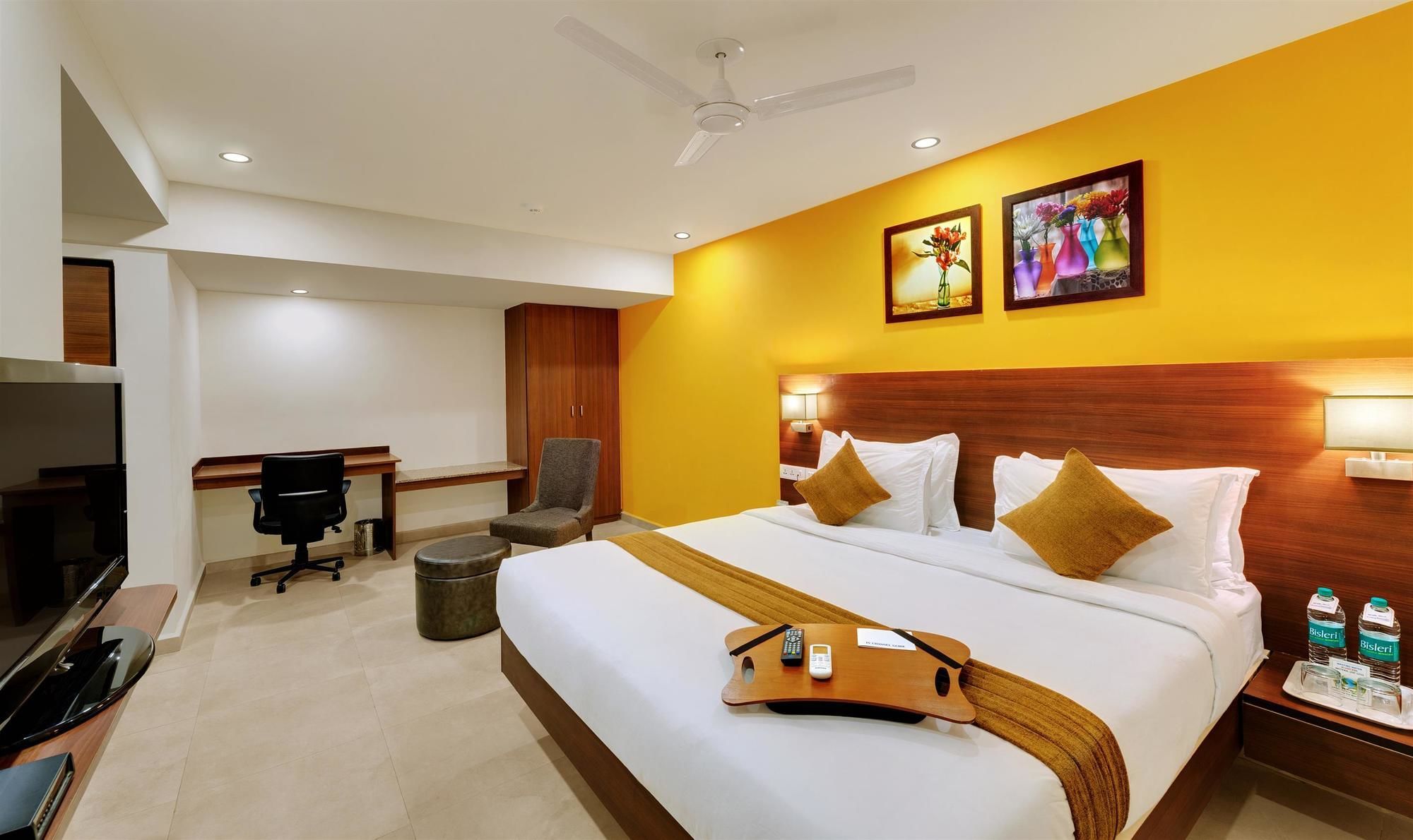 Фото Best Western Alkapuri, Vadodara