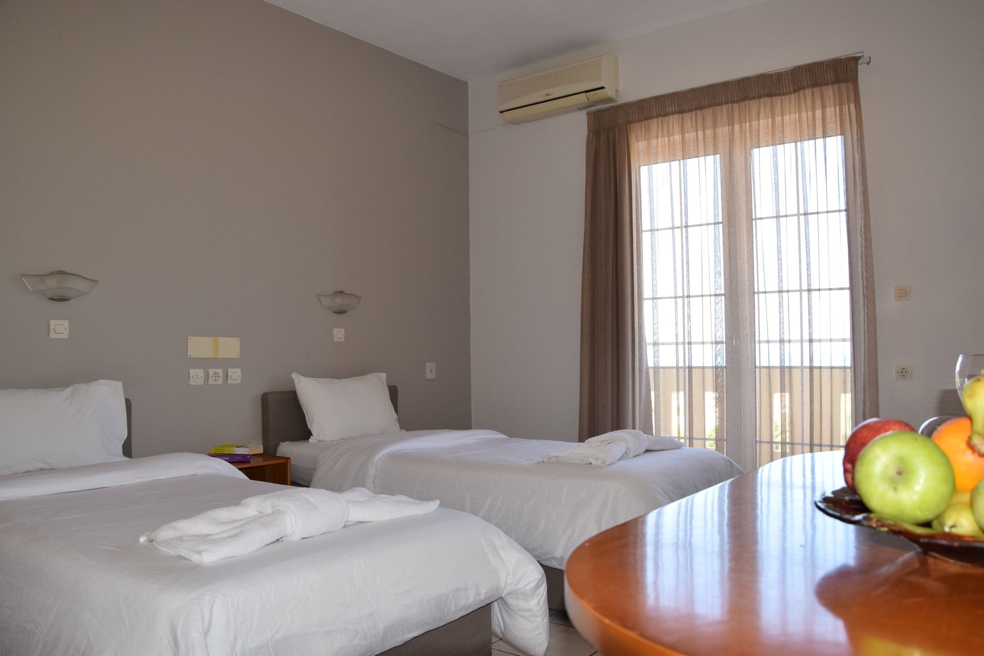 Фото Amaryllis Hotel Apartments