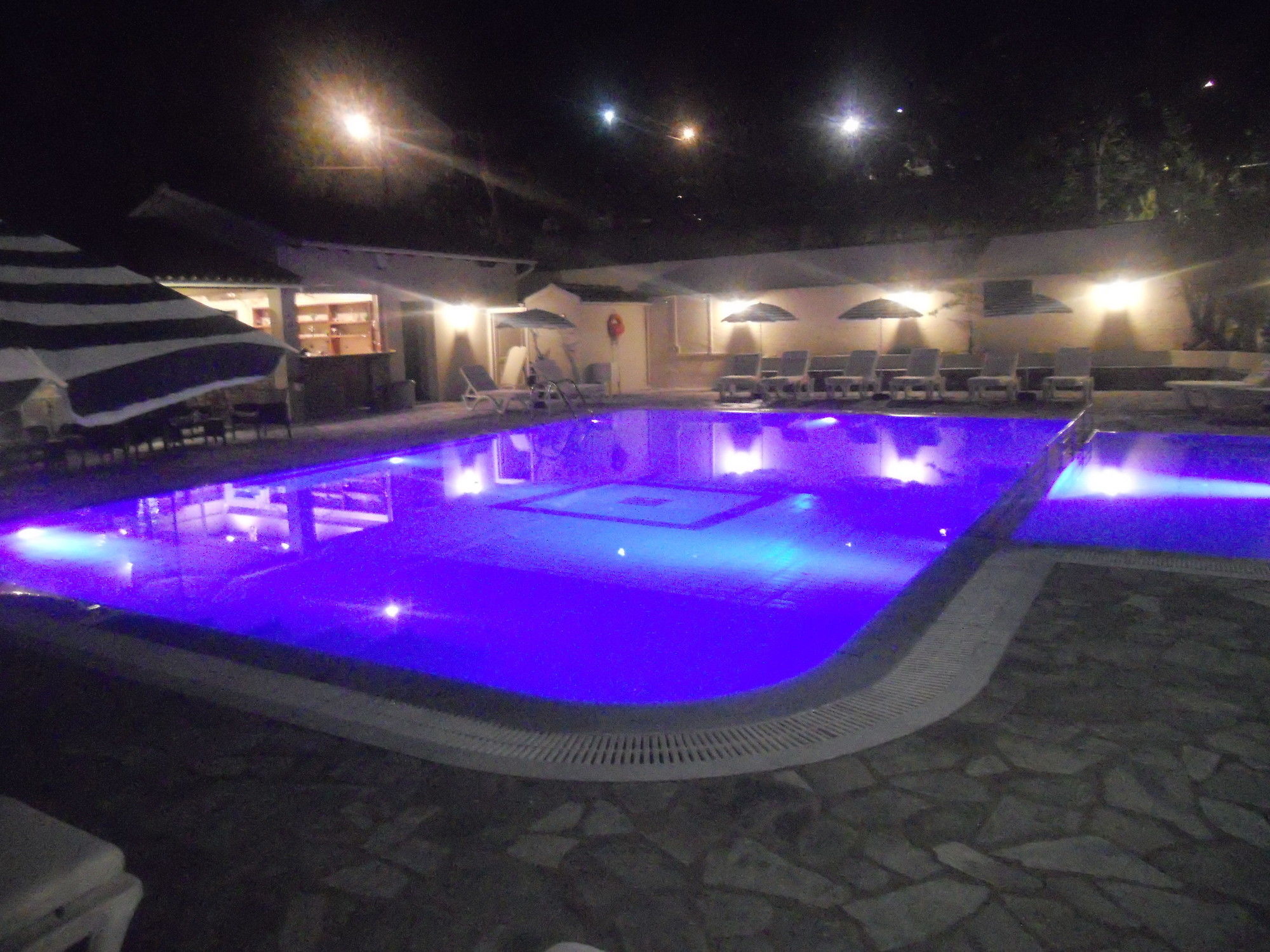 Фото Gina Studios