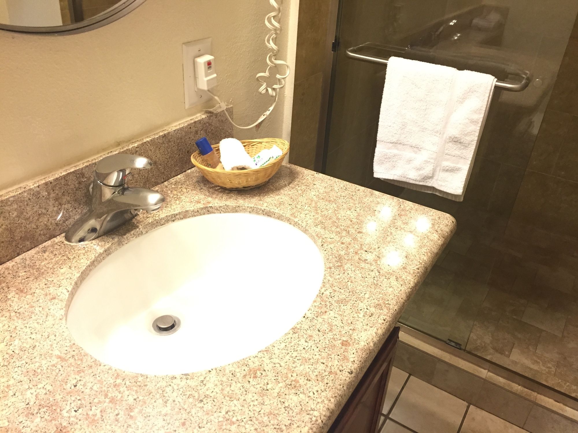 Фото Park Plaza Lodge Hotel