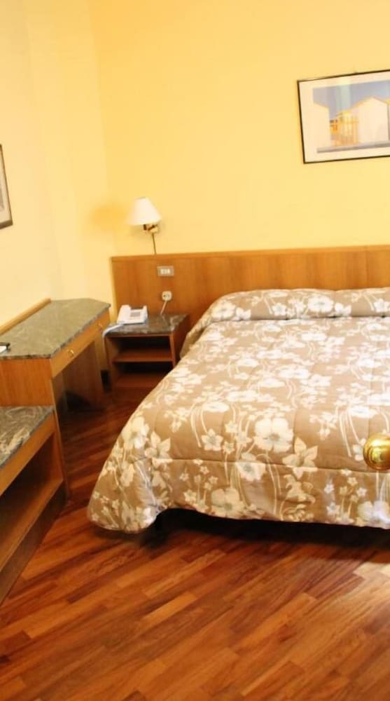 Фото Hotel Vecchia Milano