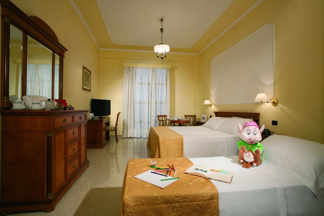 Фото Majestic Palace Hotel