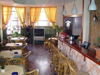 Фото Hotel Krystal