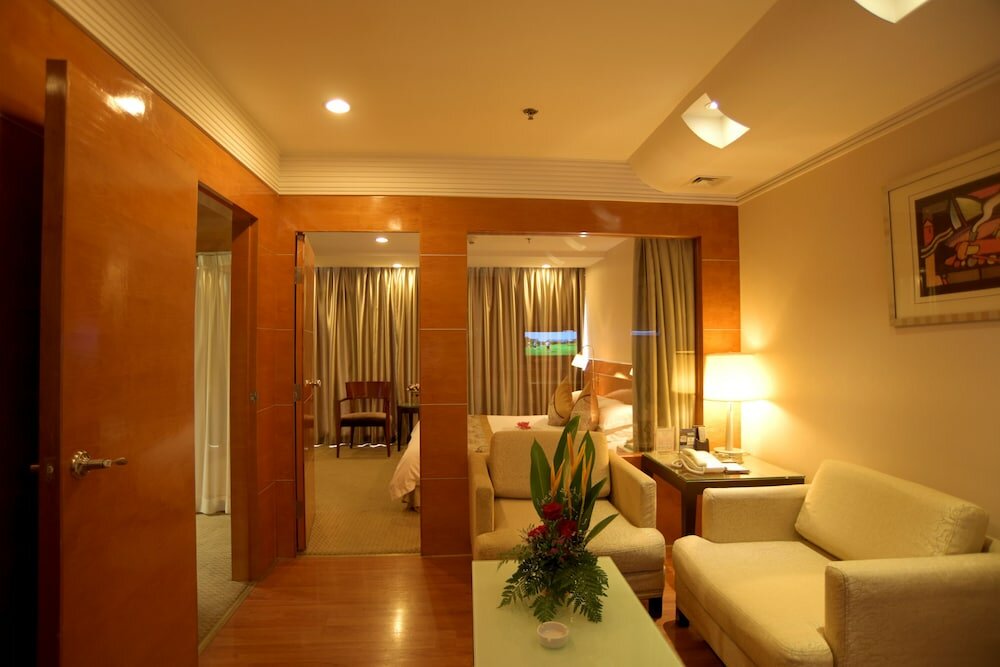 Фото Yihe Hotel Ouzhuang