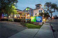 Фото Holiday Inn Express & Suites Paso Robles, an Ihg Hotel